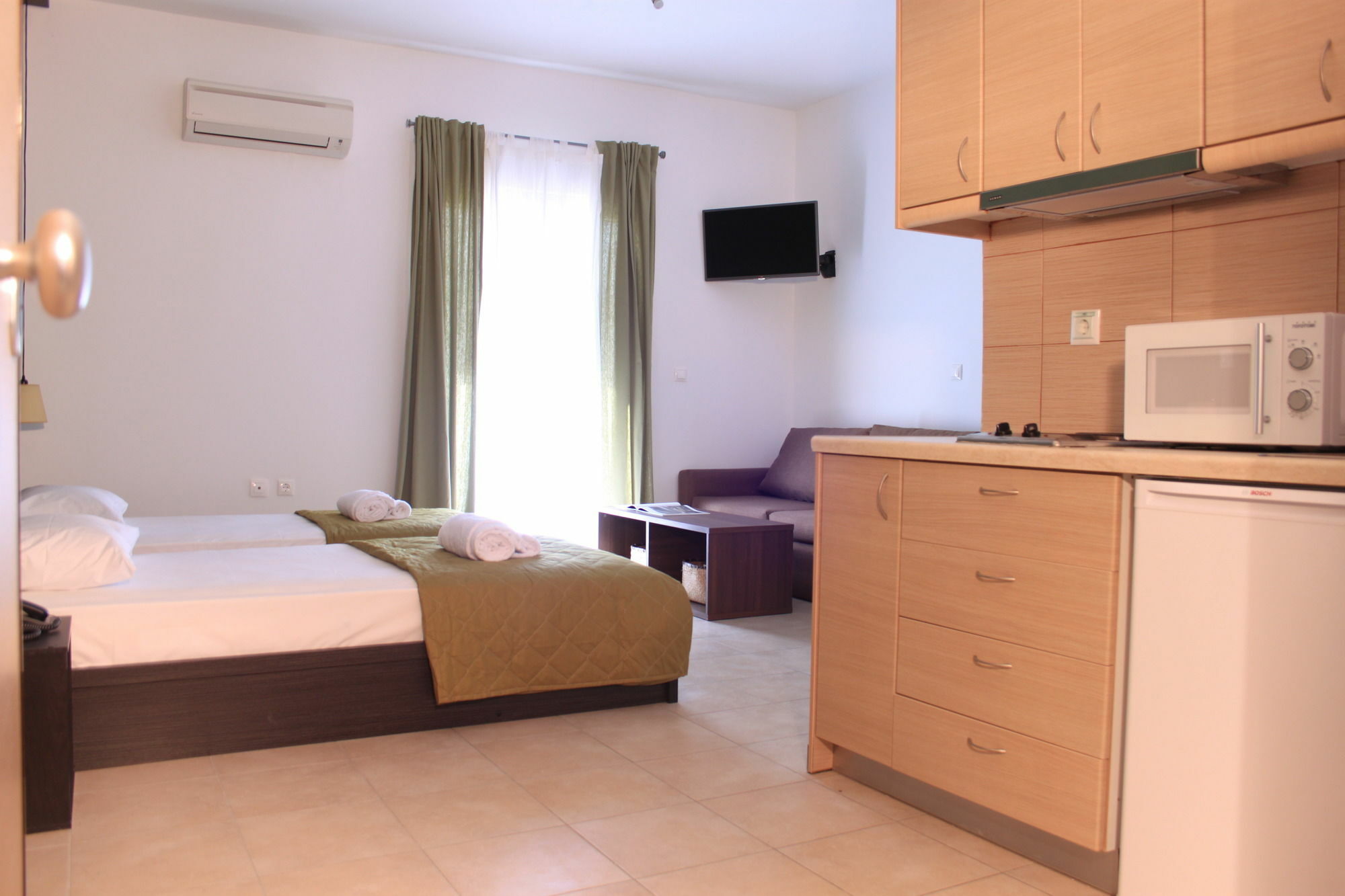 Krinis Apartments Rhodes City Bagian luar foto