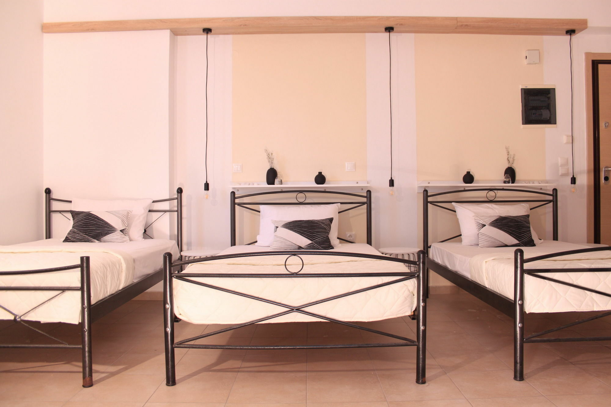 Krinis Apartments Rhodes City Bagian luar foto