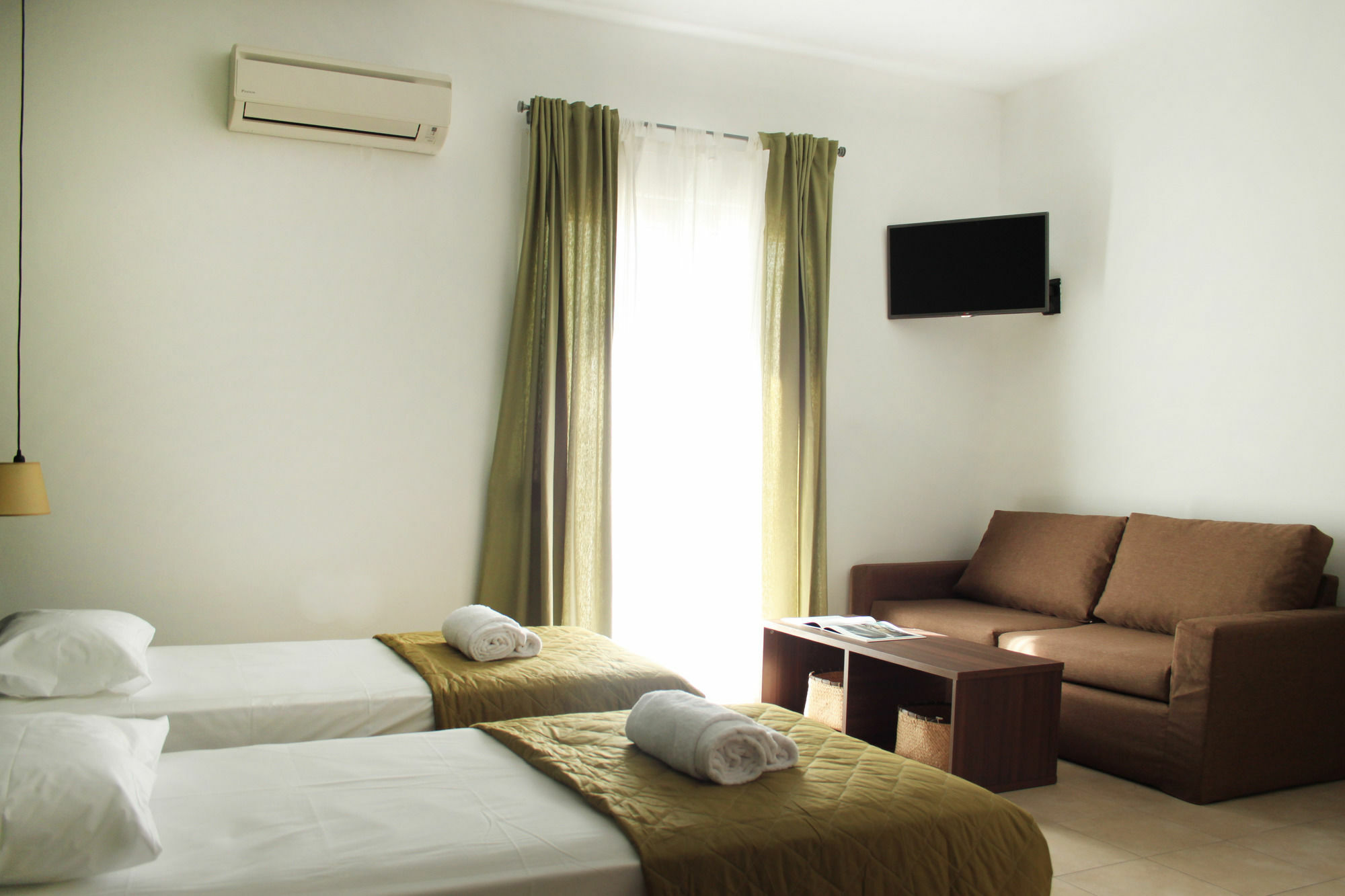 Krinis Apartments Rhodes City Bagian luar foto