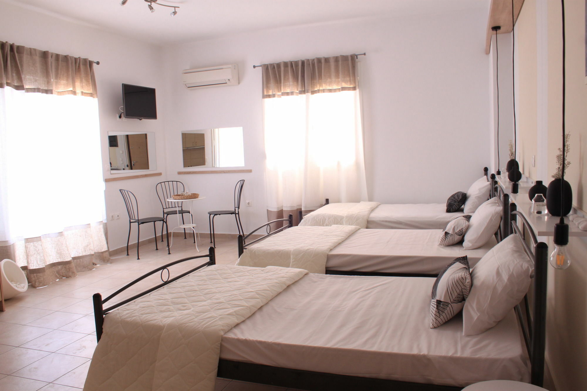Krinis Apartments Rhodes City Bagian luar foto
