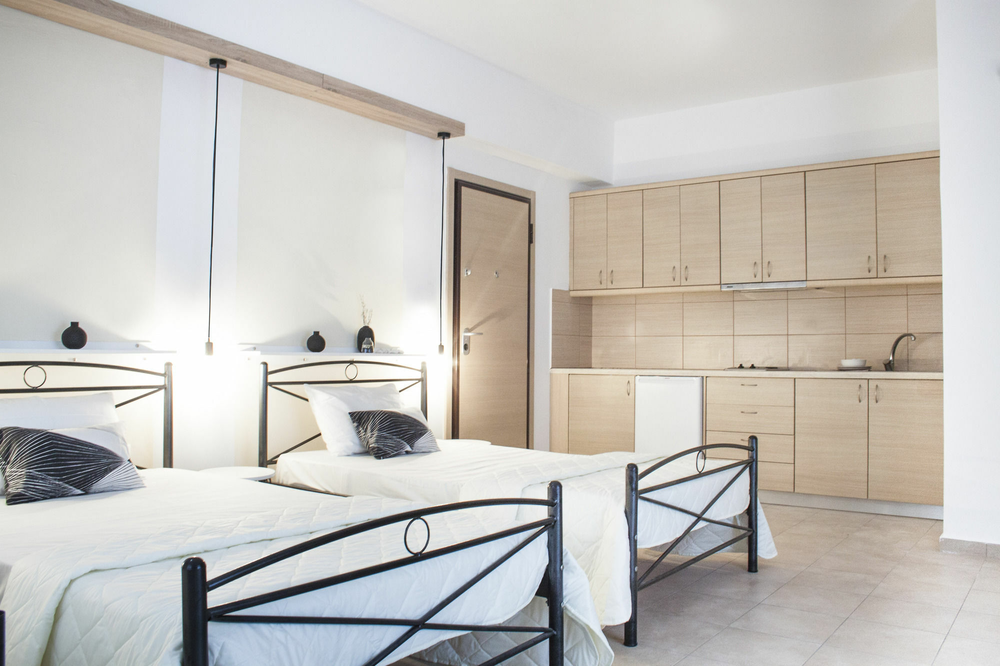 Krinis Apartments Rhodes City Bagian luar foto